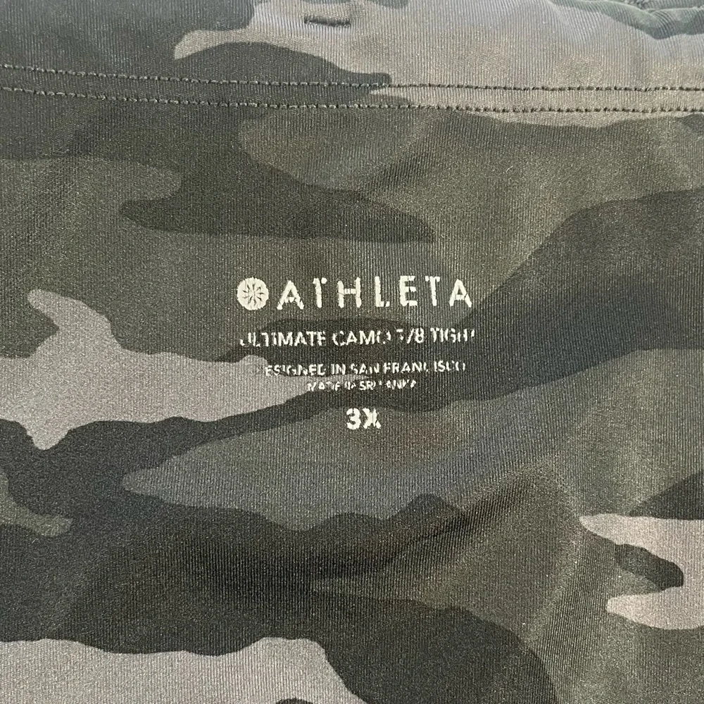 Athleta Ultimate Camo 7/8 Tights Women’s 3X Black Gray Leggings - Picture 2 of 10